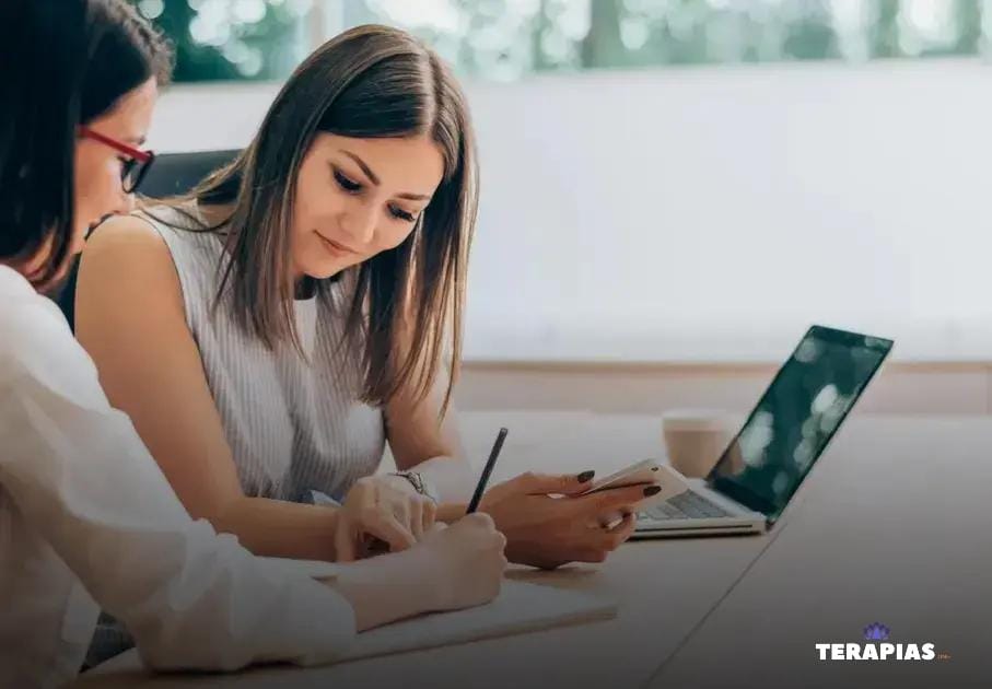 Coaching no Ambiente de Trabalho: Promovendo o Crescimento Profissional Coaching no Ambiente de Trabalho: Promovendo o Crescimento Profissional