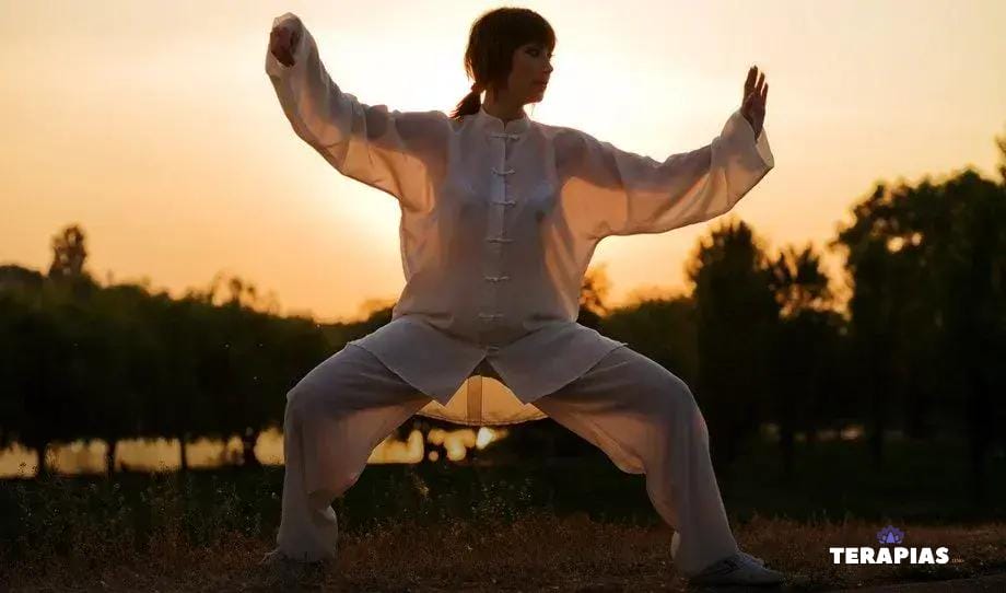 Como o Qigong melhora a energia vital e o equilíbrio Como o Qigong melhora a energia vital e o equilíbrio